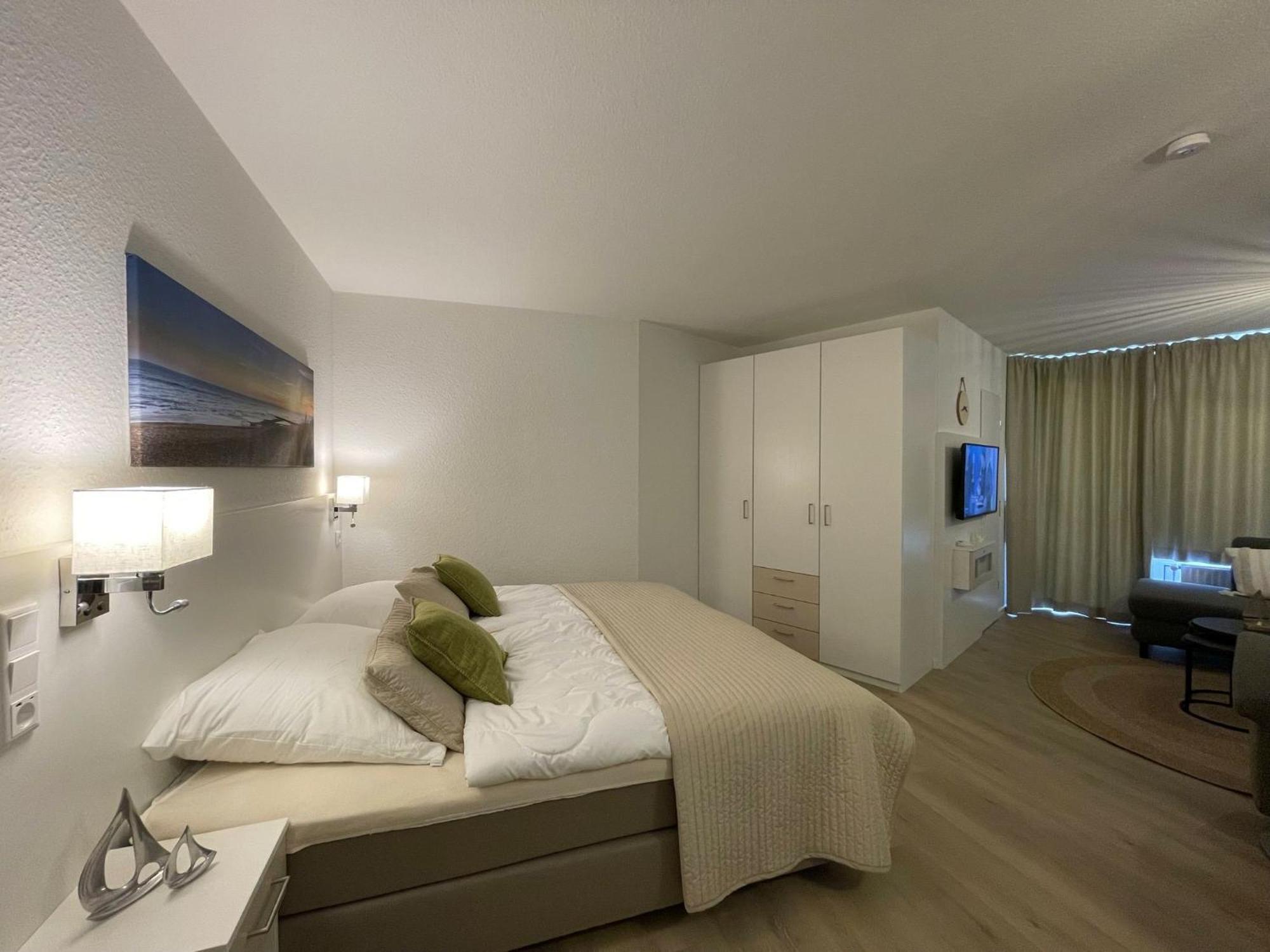 Lord Nelson 414 Apartment *